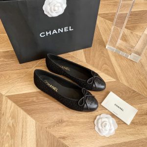 CHANEL FLATS 3