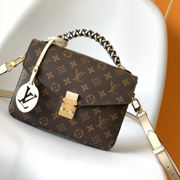 Elegant Burgundy Quilted Flap Shoulder Bag – Premium Designer Style Crossbody Bag for Women