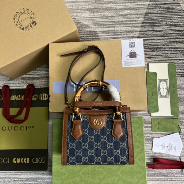 Elegant Bamboo-Style Small Leather Handbag for Women – Luxury Inspired Design