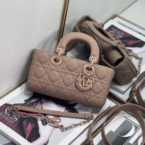 爆款💕回货  2316m   Lady  D-Joy 💕 集典雅和美丽于一身[烟花] 22.5cm