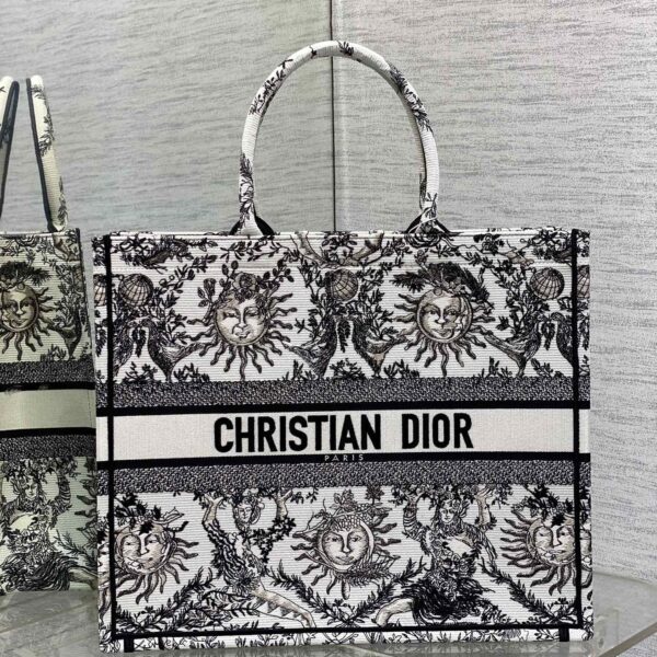 Medium Size Tote's latest sun-themed Bag