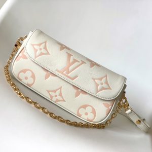 Elegant Ivy Wallet on Chain Handbag for Women – Premium Leather Crossbody Clutch