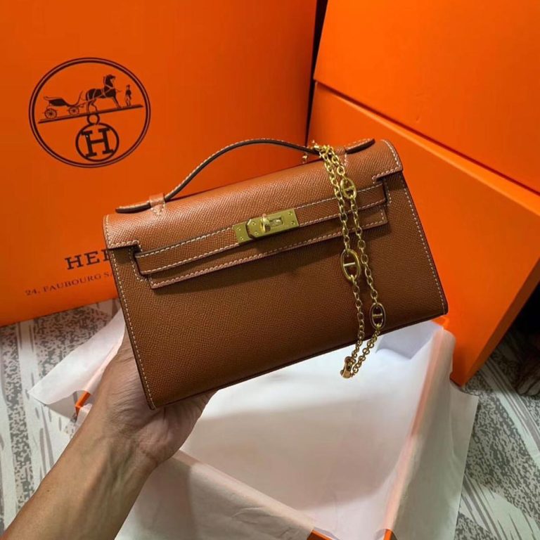 Hermès Kelly Pochette Mini Bag Brown - Image 2