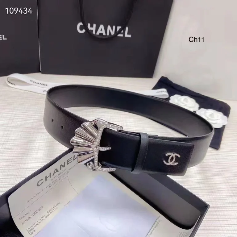 Chanel Leather Buckel Belt - Image 3