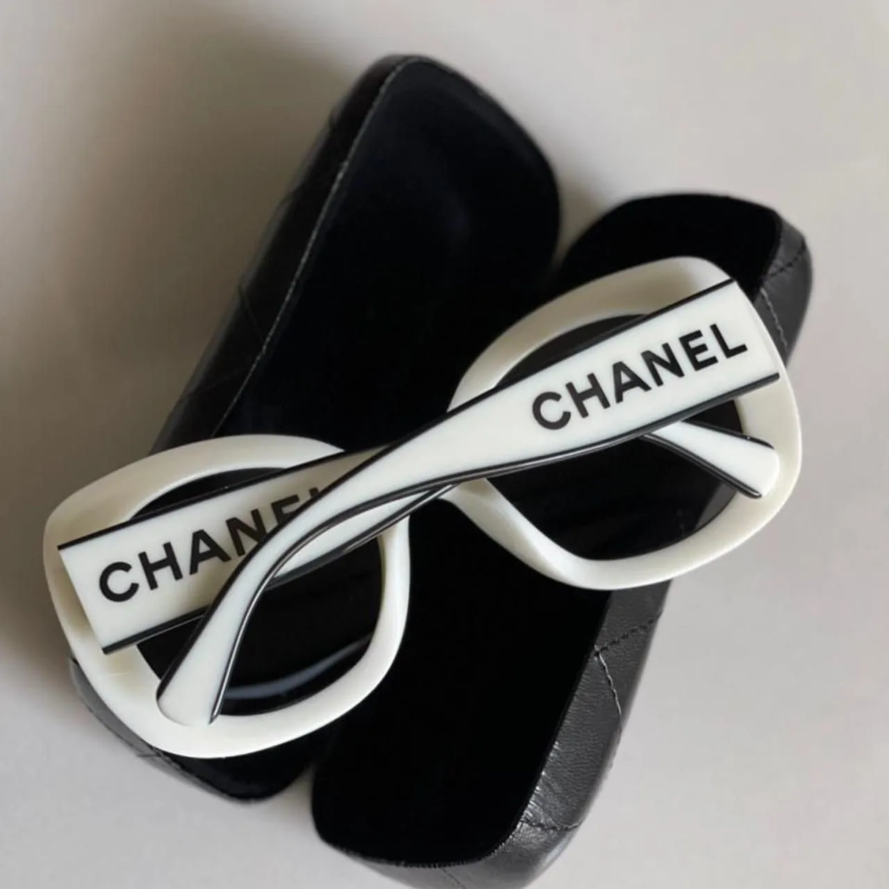 Chanel Rectangle Sunglasses for Womens & Men Luxury Style - Image 3