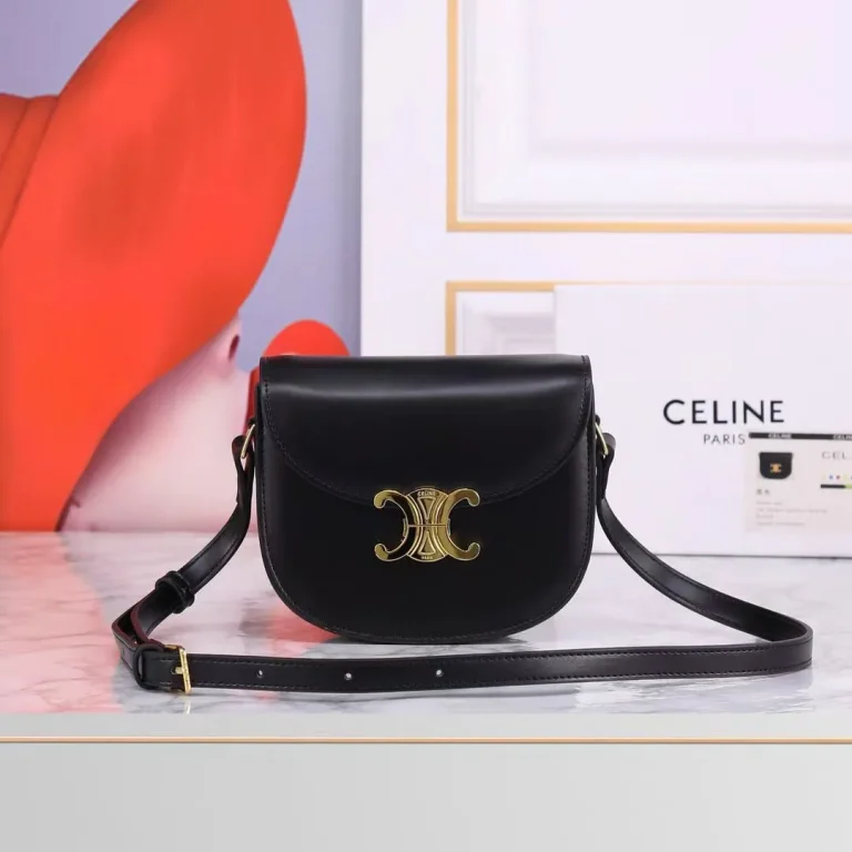 Celine Triomphe Leather Saddle Shoulder Bag - Image 3