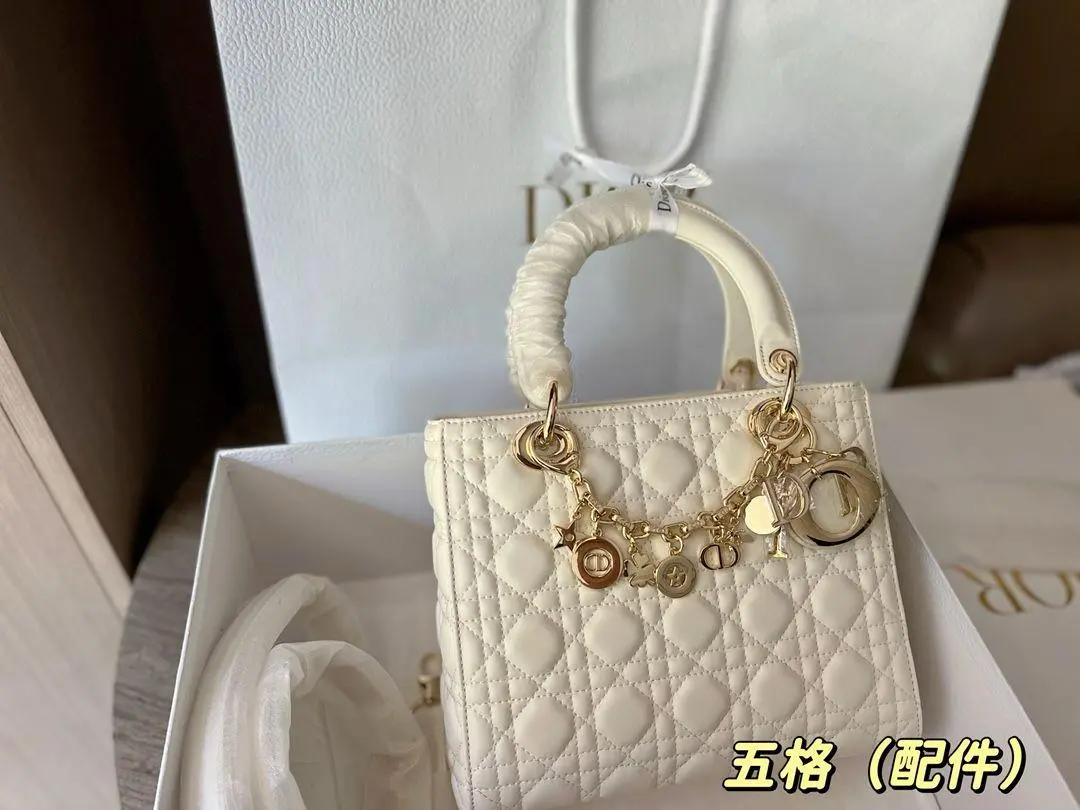 Dior Medium Grained Calfskin Cannage Bag - Image 2